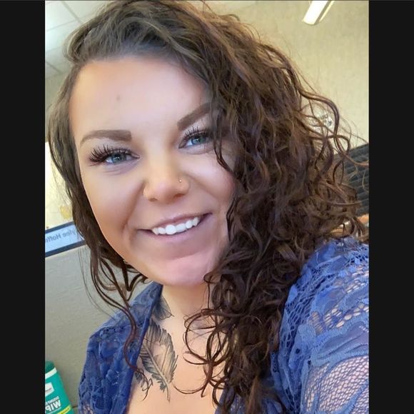Meet your Posher, Kylee - Picture 1 of 1